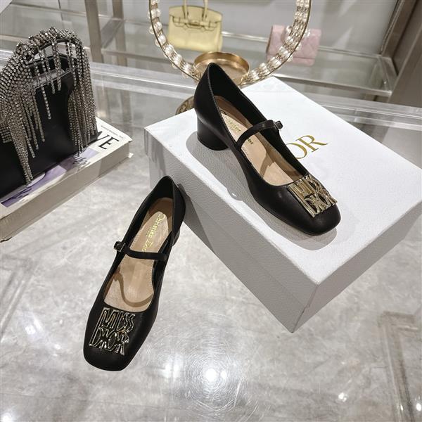 20251127171539893 270